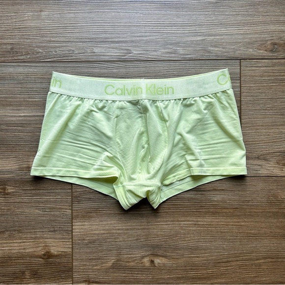 Calvin Klein | Microfiber Tech Low Rise in Lime Cream (Small) - Picture 1 of 10